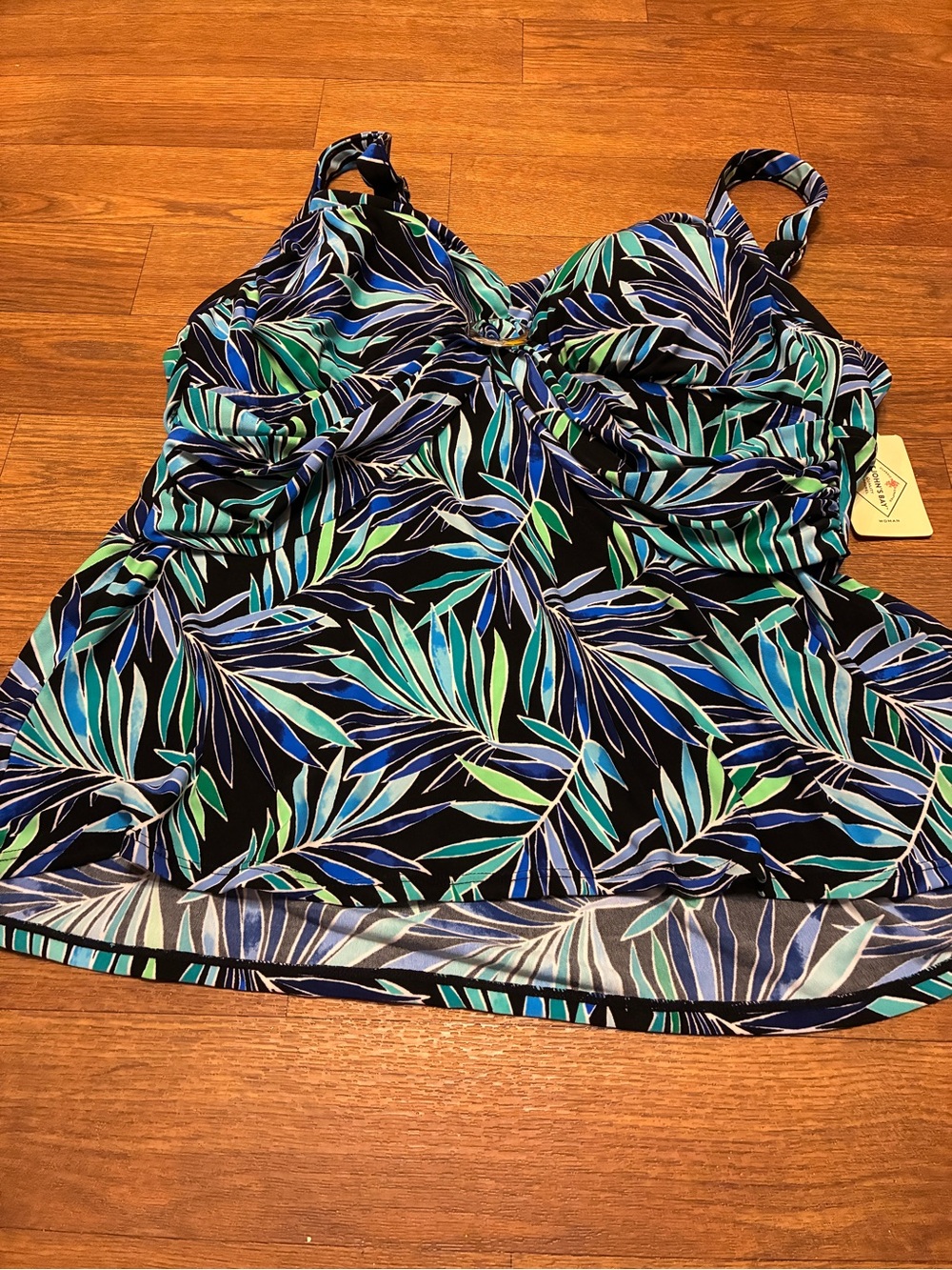 St John’s Vay Black Tankini Top with Blue & Green Leaf Print Size 20W NWT